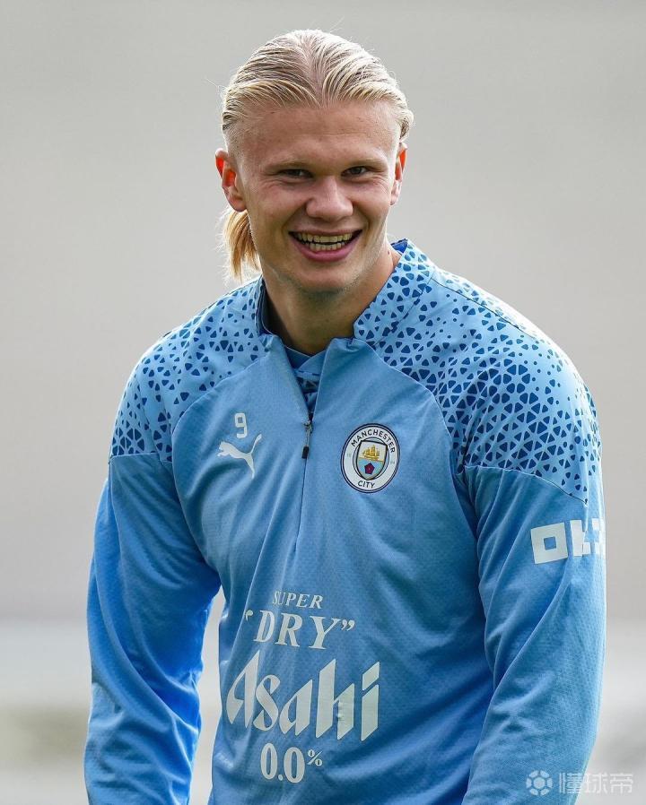 摊在台面 摊在台面